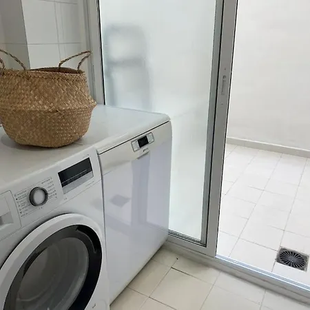 Apartment 1 Min To And Marina