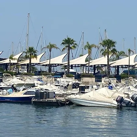 Apartment 1 Min To And Marina *